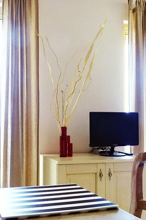 Wohnung Giglio Giallo In Gravedona Ed Uniti Consiglio di Rumo 0*,  Włochy